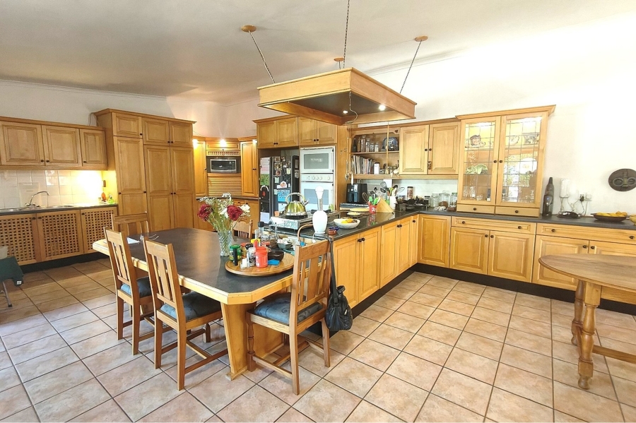 5 Bedroom Property for Sale in Piketberg Western Cape